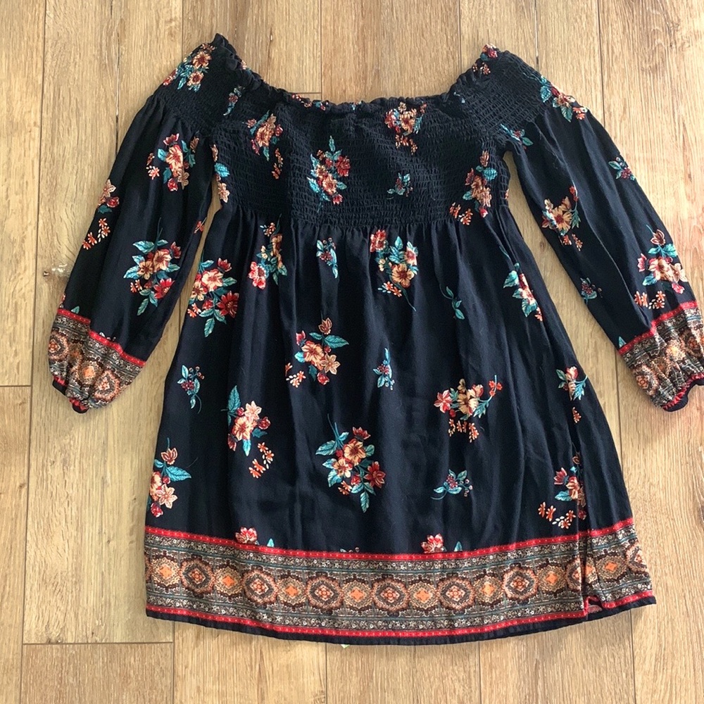 EUC off the shoulder dress